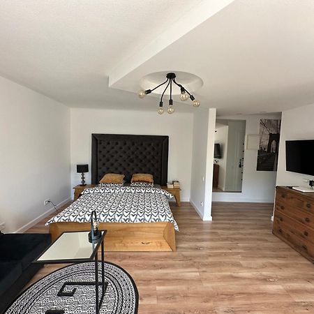 Hugo Apartment シャウレイ エクステリア 写真